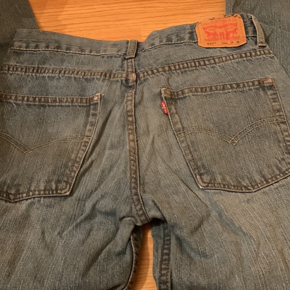 Boys 550 relaxed Levi jeans. 16 regular. 28x28 - Picture 6 of 6